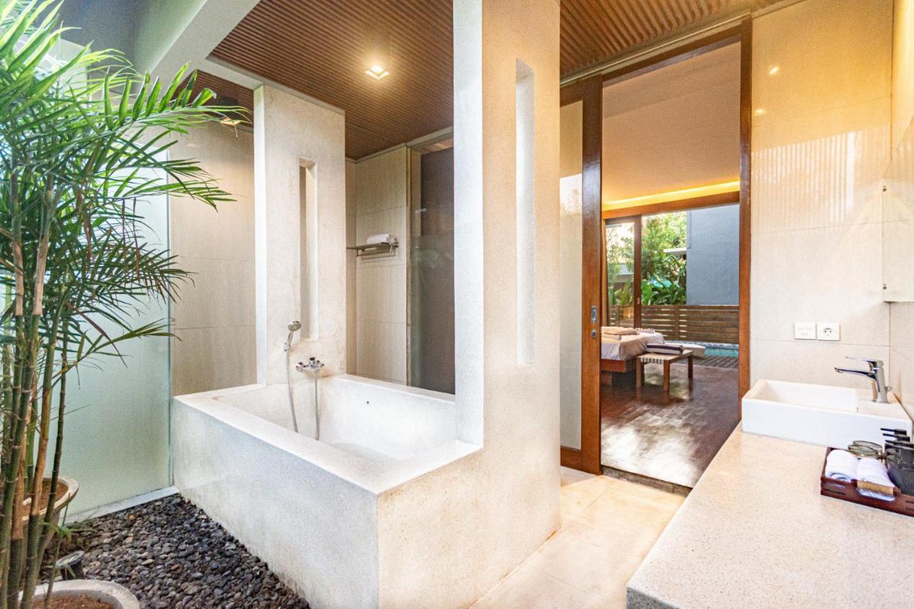 Nitya Loka Villas Kuta Lombok Exterior foto